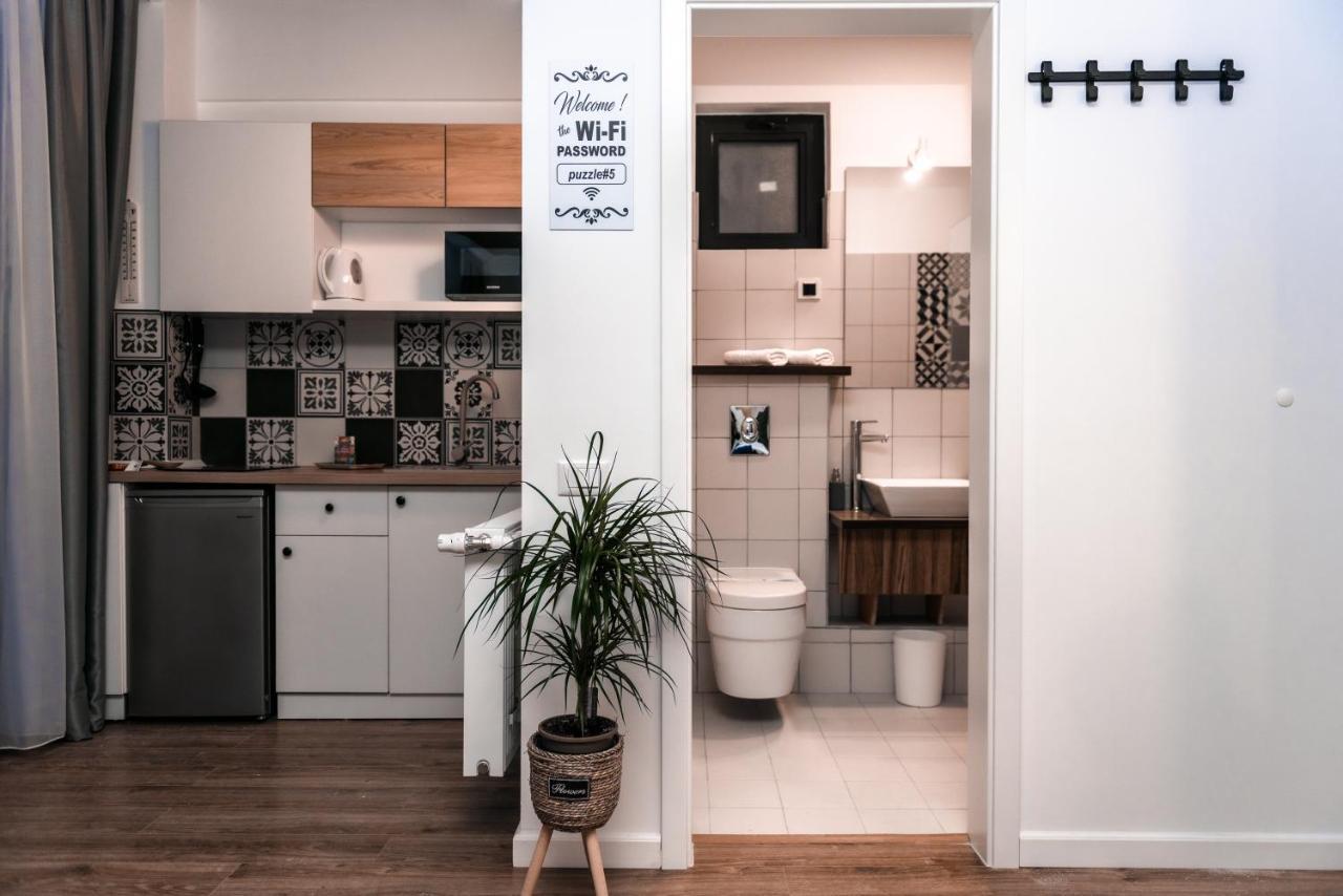 Puzzle Apartaments&Studios Craiova Ngoại thất bức ảnh