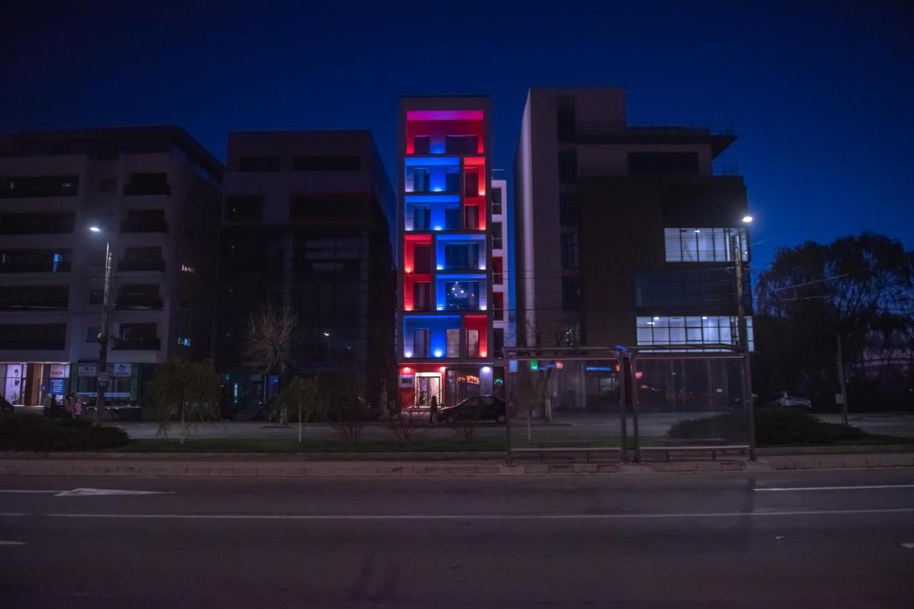 Puzzle Apartaments&Studios Craiova Ngoại thất bức ảnh