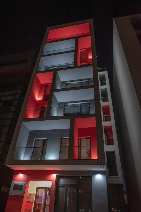 Puzzle Apartaments&Studios Craiova Ngoại thất bức ảnh