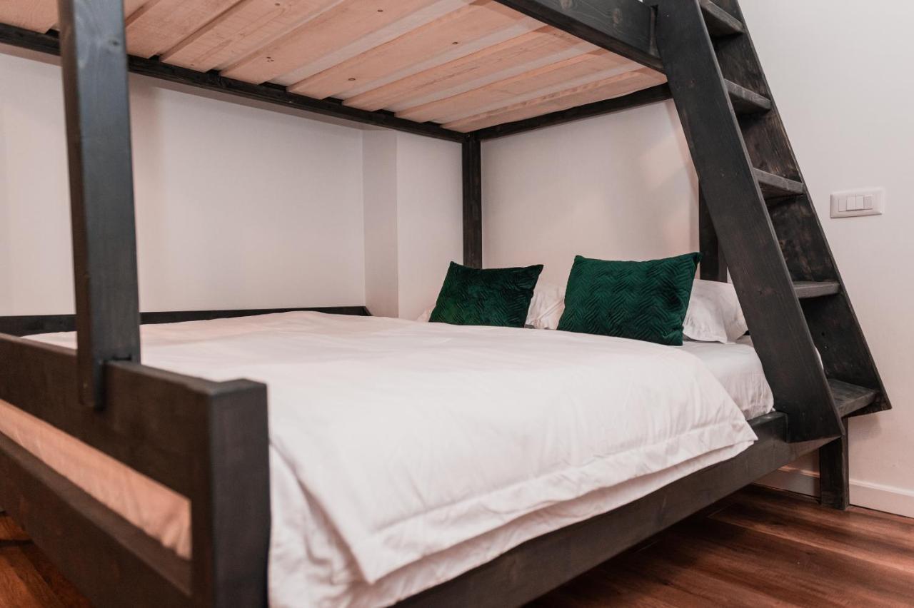 Puzzle Apartaments&Studios Craiova Ngoại thất bức ảnh