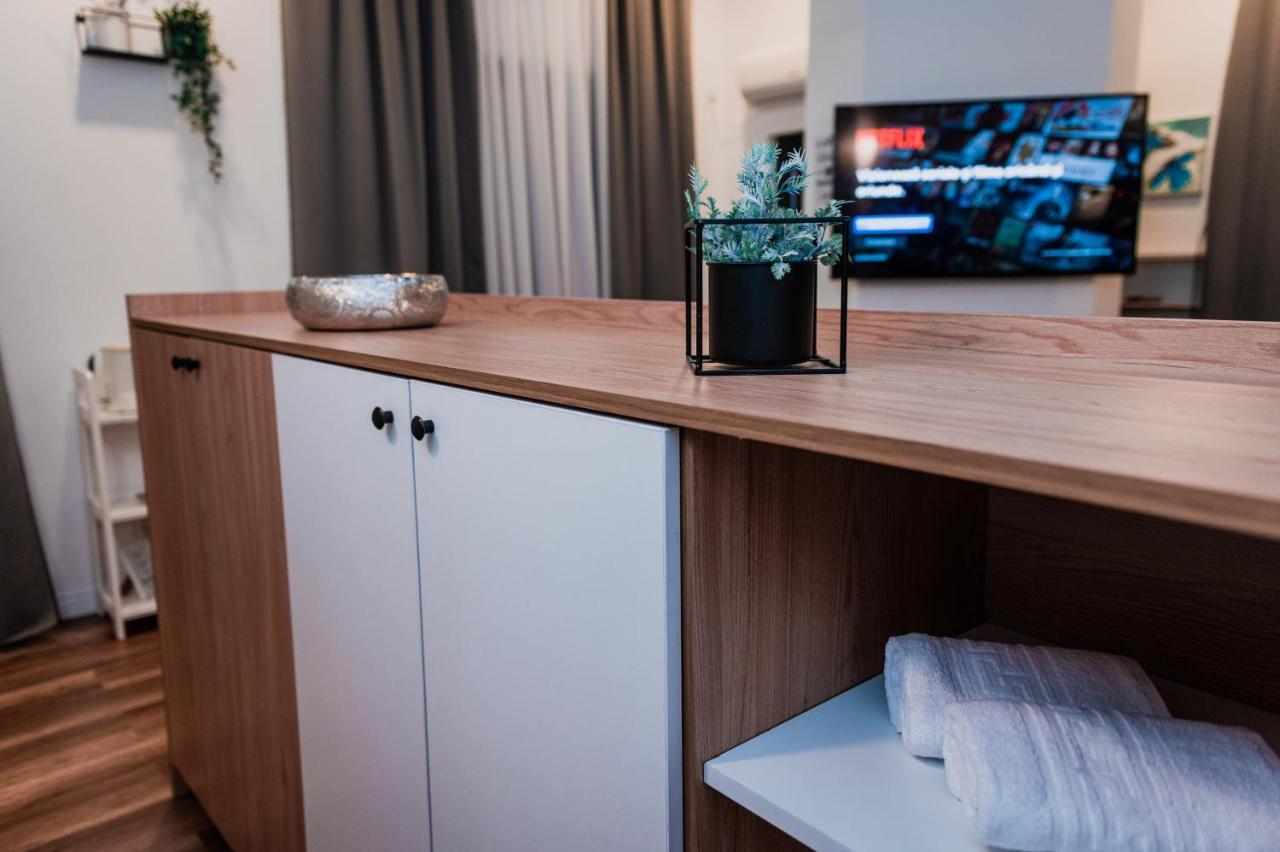 Puzzle Apartaments&Studios Craiova Ngoại thất bức ảnh